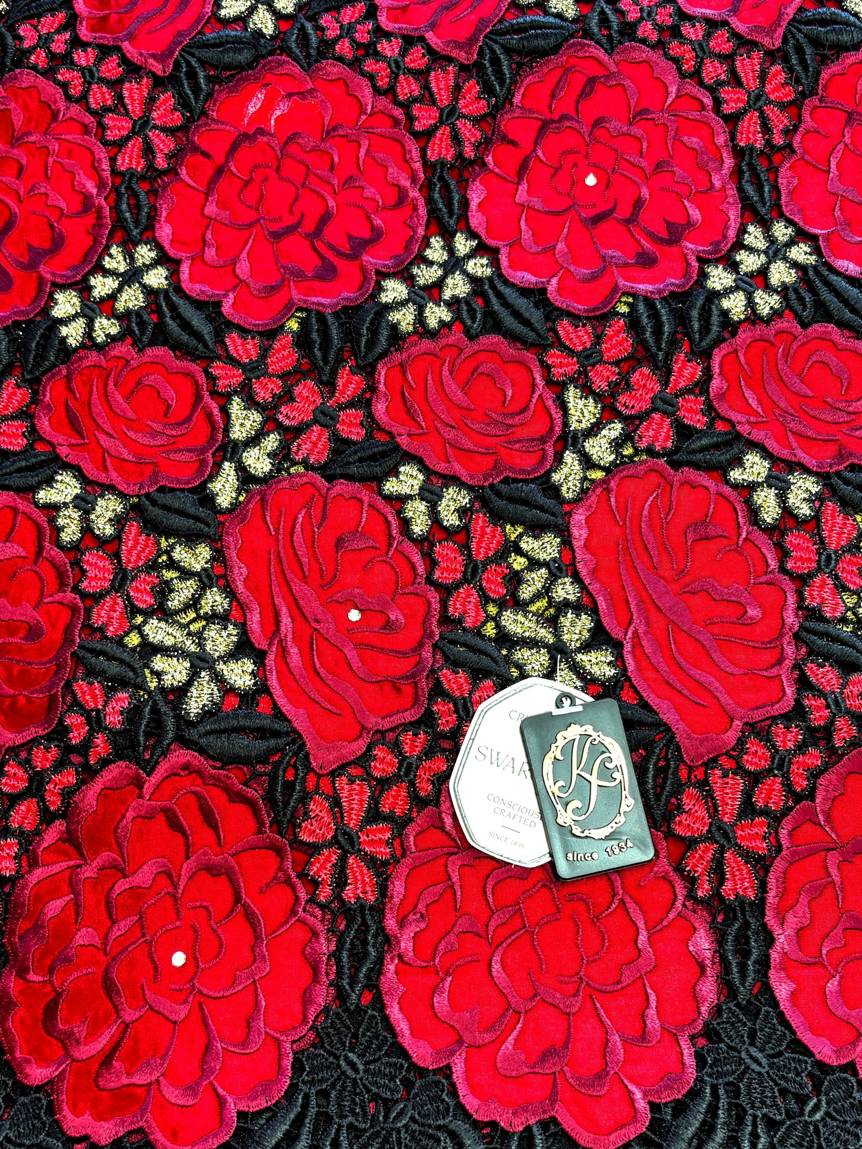 8019 Swiss Guipure Lace w/Applique & Swarovski