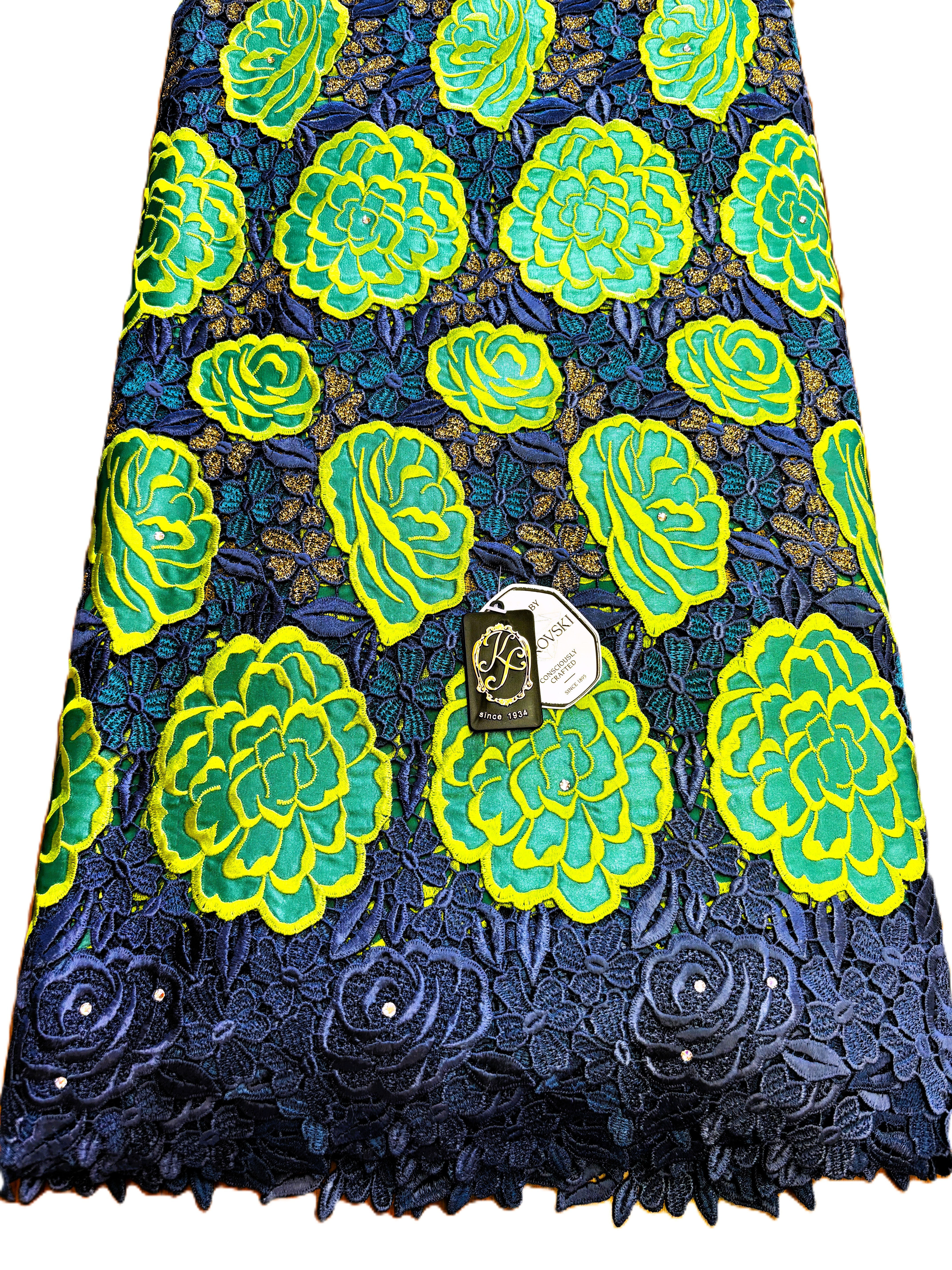 8019 Swiss Guipure Lace w/Applique & Swarovski