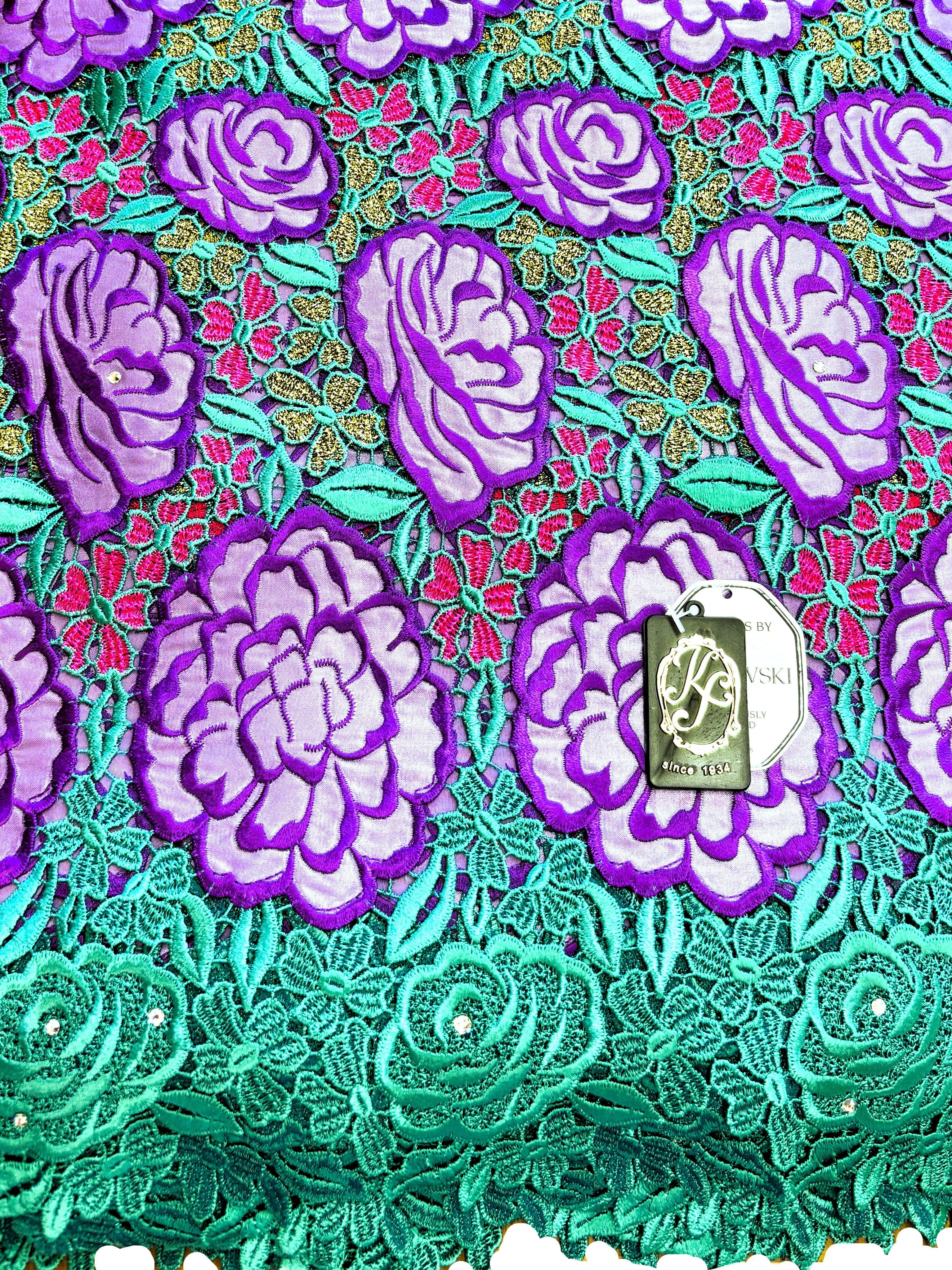 8019 Swiss Guipure Lace w/Applique & Swarovski