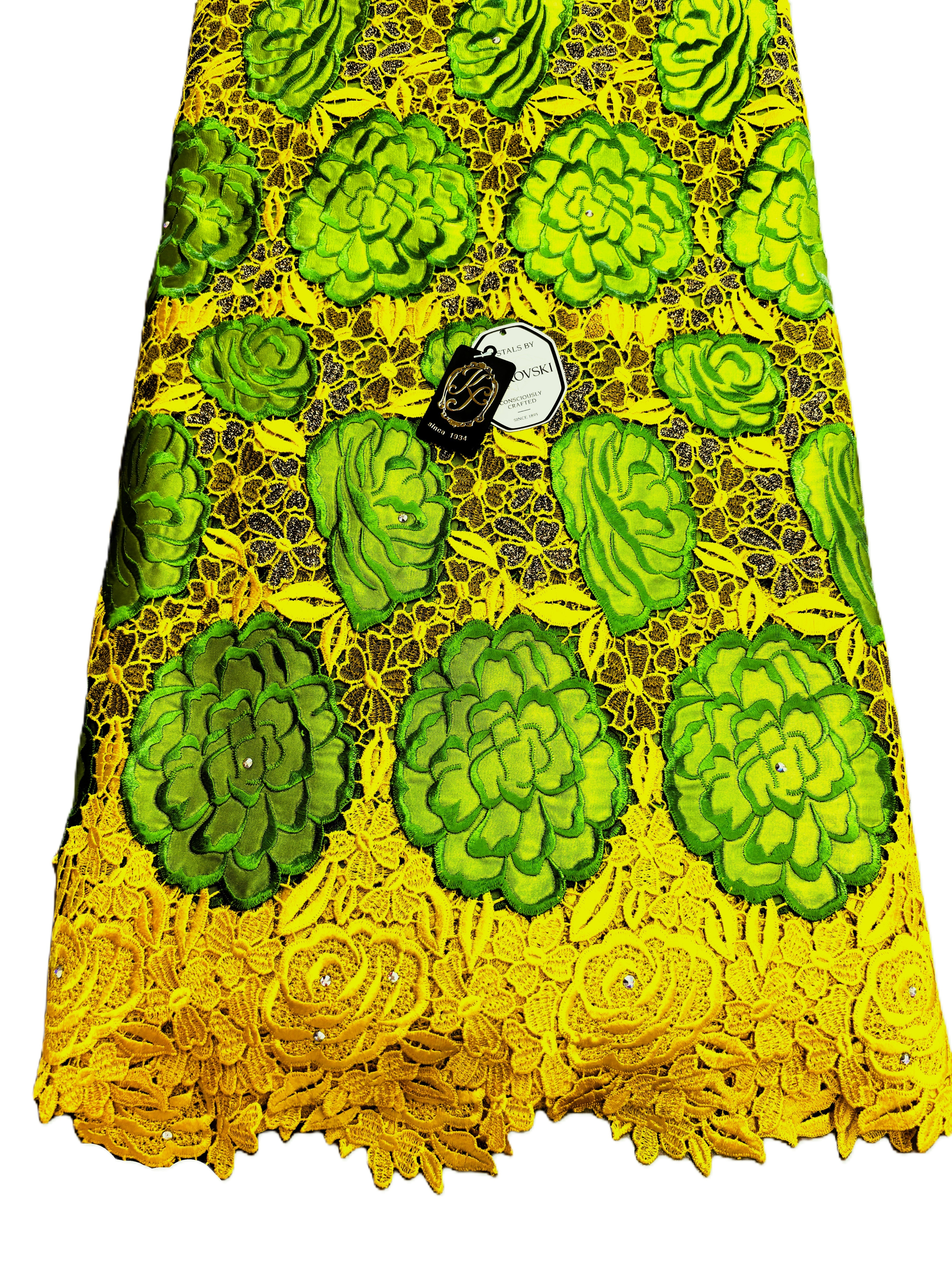 8019 Swiss Guipure Lace w/Applique & Swarovski